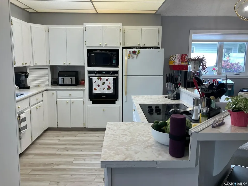 806 9th Avenue W Nipawin SK S0E 1E0