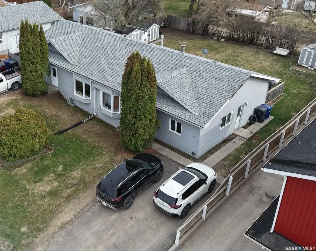 806 9th Avenue W Nipawin SK S0E 1E0