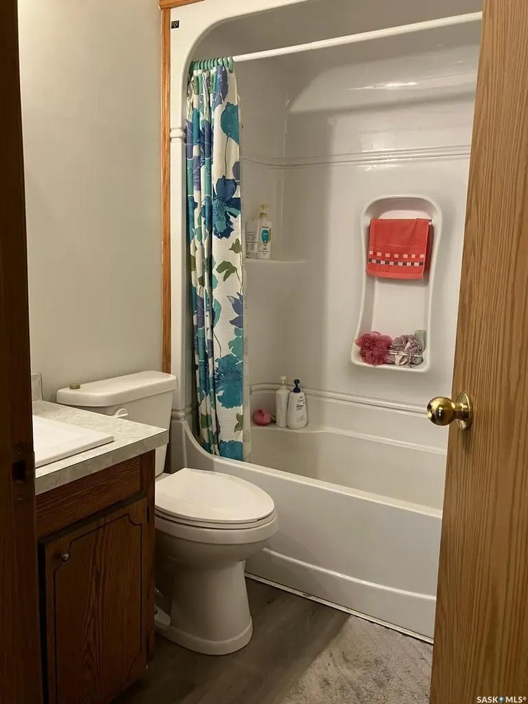 806 9th Avenue W Nipawin SK S0E 1E0