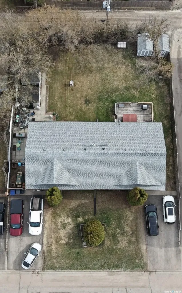 806 9th Avenue W Nipawin SK S0E 1E0