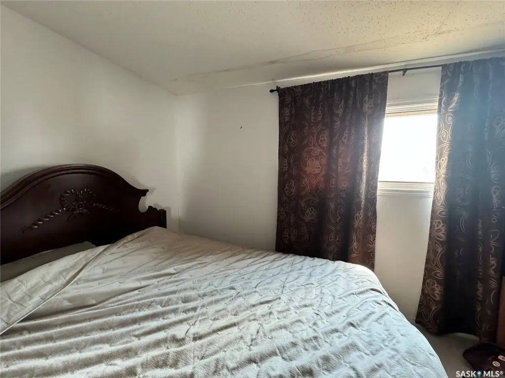 114 Centre Street Coronach SK S0H 0Z0