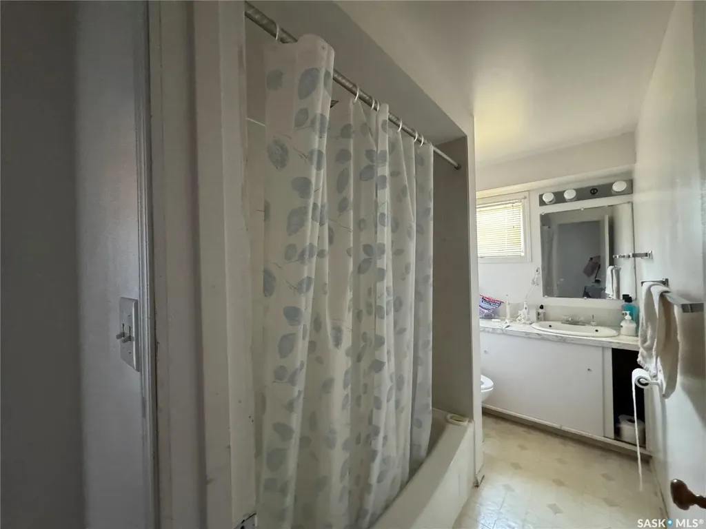 114 Centre Street Coronach SK S0H 0Z0