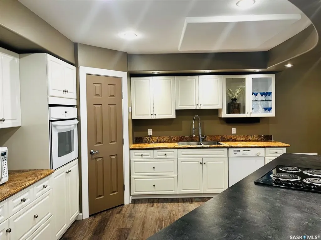 37 Broadway Street E Yorkton SK S3N 0K4