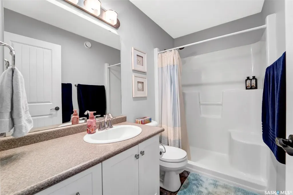 217 Beach Avenue Mervin Rm No.499 SK S0M 1J0