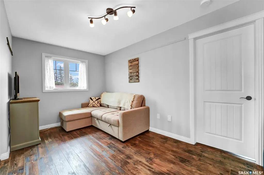 217 Beach Avenue Mervin Rm No.499 SK S0M 1J0