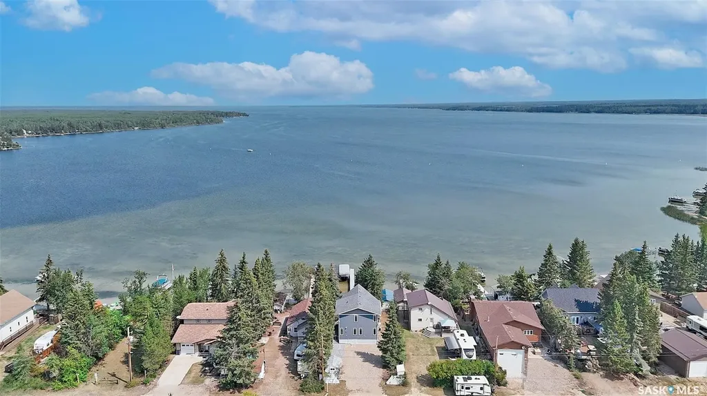 217 Beach Avenue Mervin Rm No.499 SK S0M 1J0