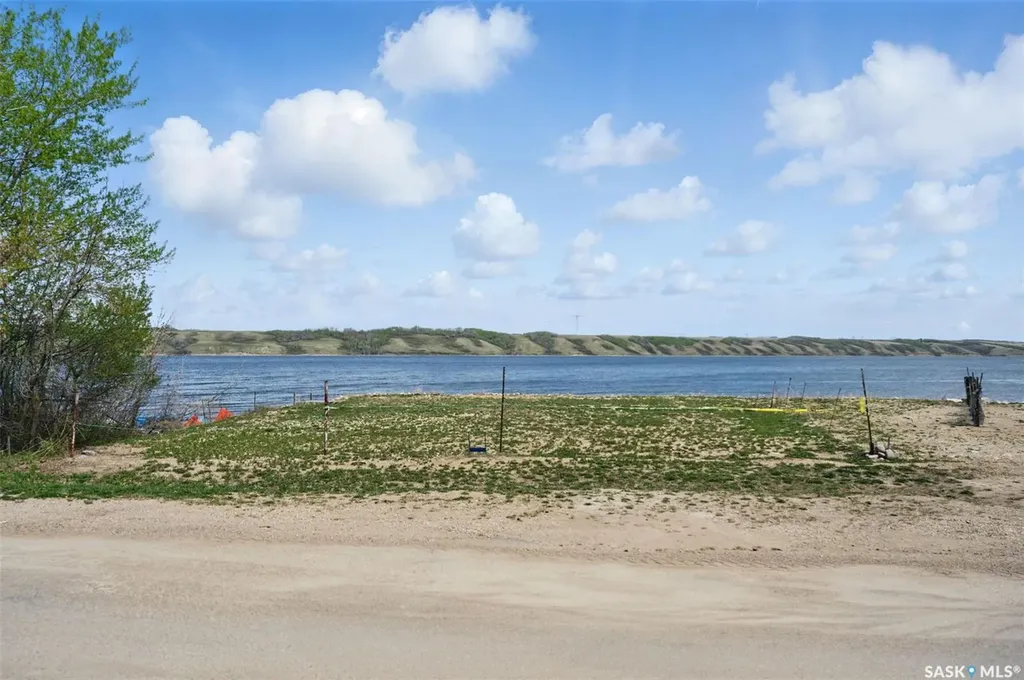 100 Maclachlan Avenue Manitou Beach SK S0K 4T1