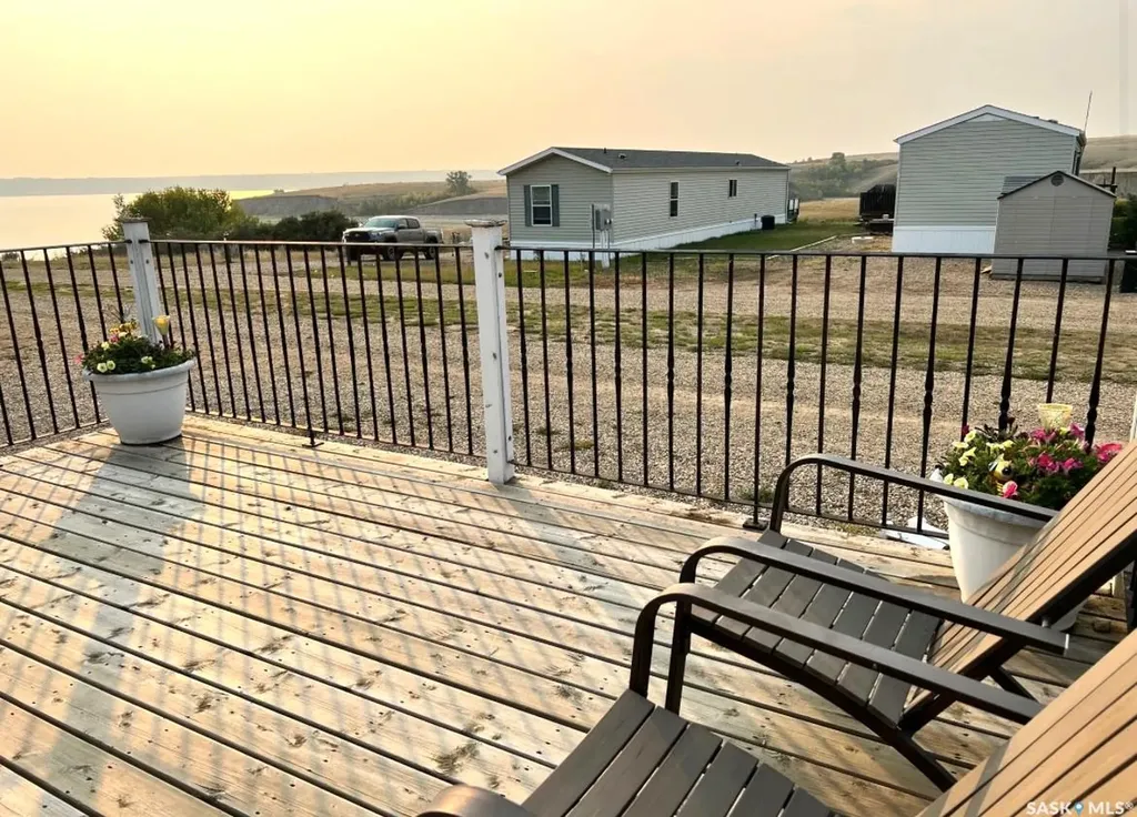 19 Meadowlark Court Diefenbaker Lake SK S0H 3P0