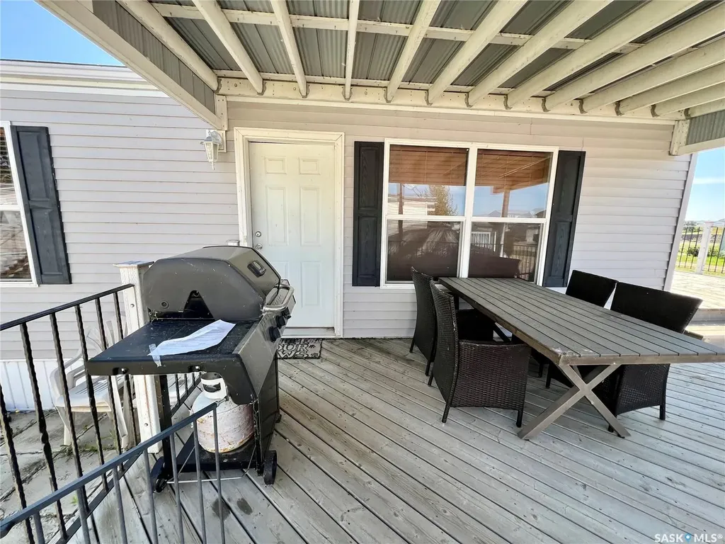 19 Meadowlark Court Diefenbaker Lake SK S0H 3P0