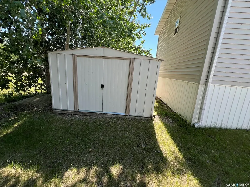 19 Meadowlark Court Diefenbaker Lake SK S0H 3P0