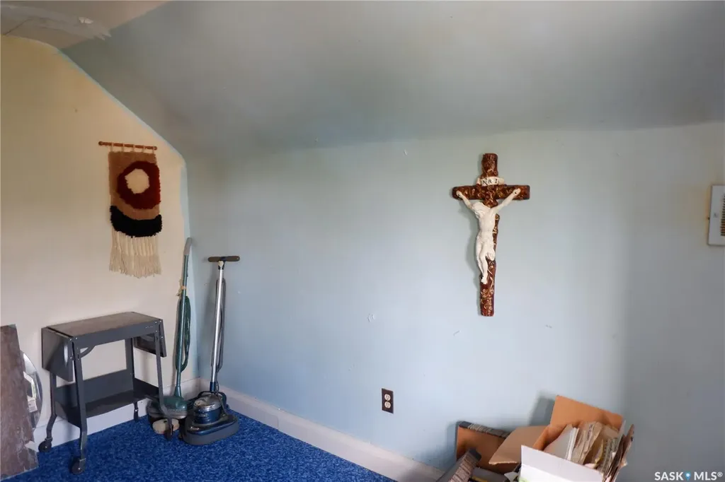 401 6th Avenue W Assiniboia SK S0H 0B0