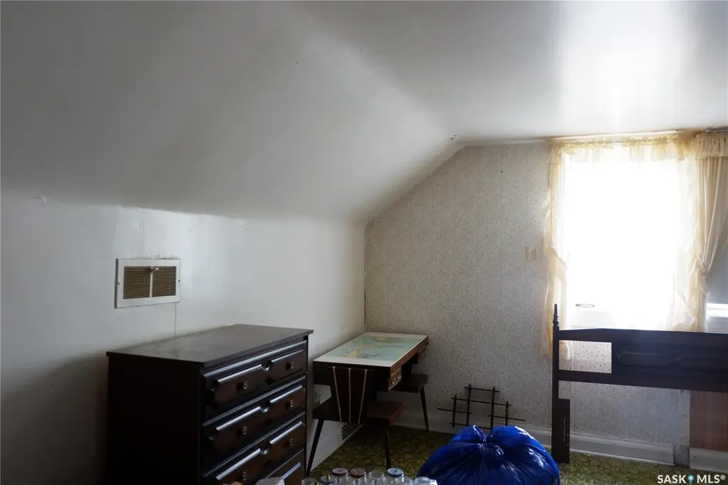 401 6th Avenue W Assiniboia SK S0H 0B0