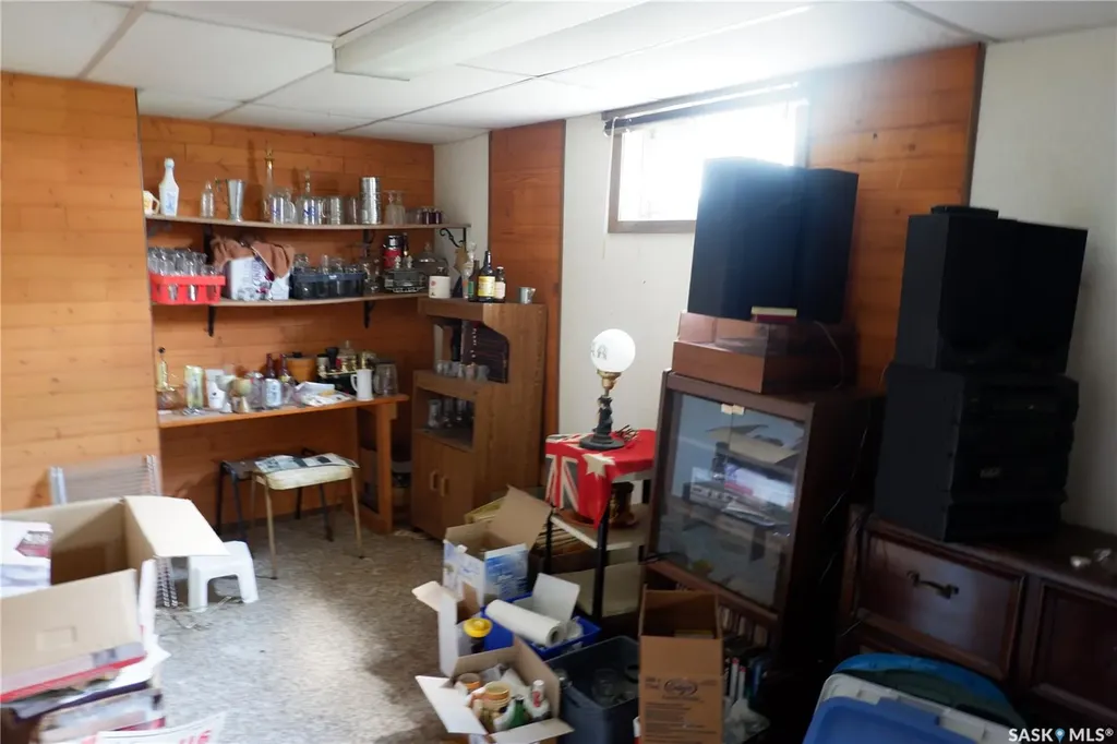 401 6th Avenue W Assiniboia SK S0H 0B0