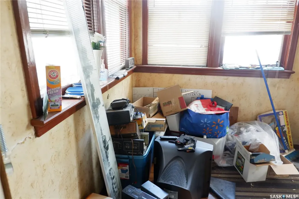 401 6th Avenue W Assiniboia SK S0H 0B0