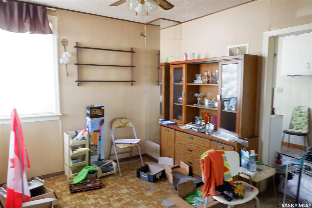 401 6th Avenue W Assiniboia SK S0H 0B0