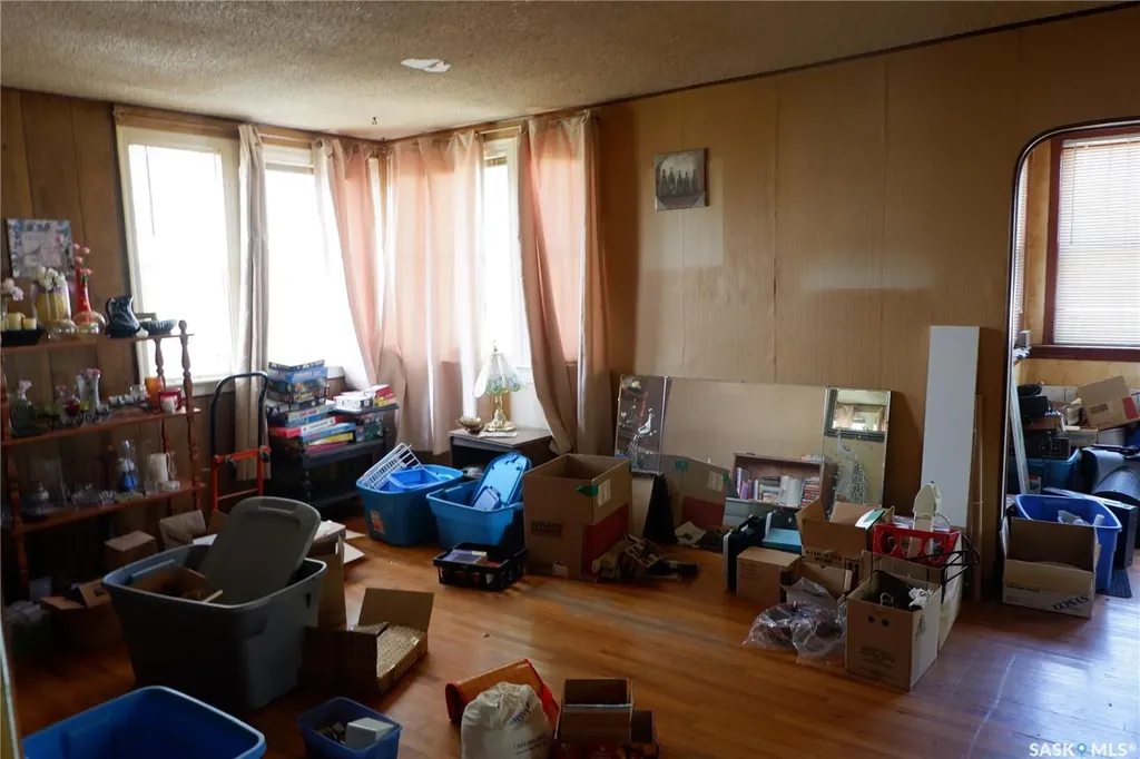 401 6th Avenue W Assiniboia SK S0H 0B0