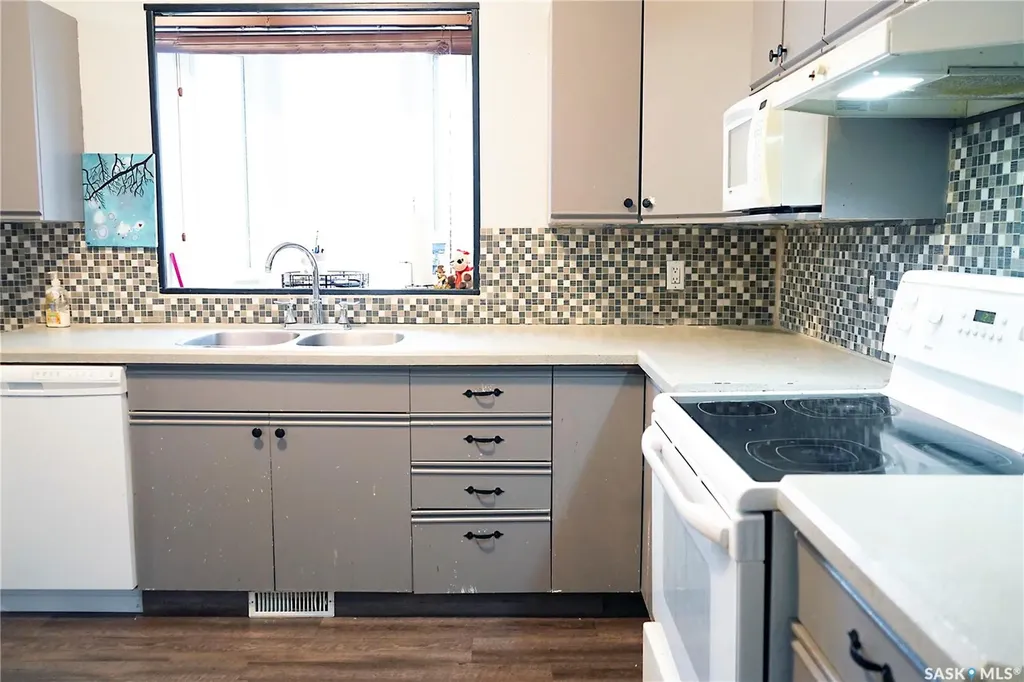394 2nd Street Shaunavon SK S0N 2M0