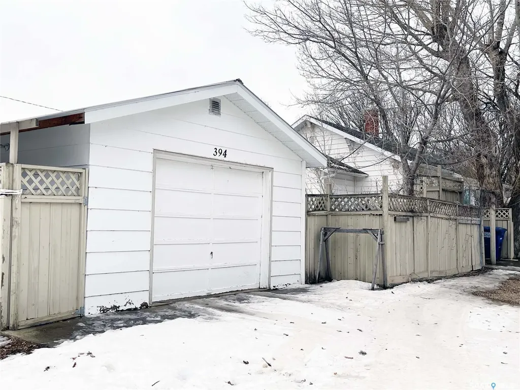 394 2nd Street Shaunavon SK S0N 2M0