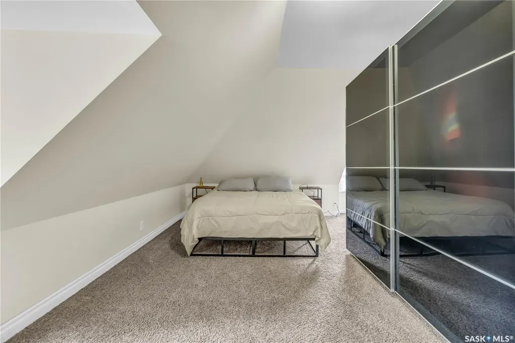 200 3rd Avenue W Gravelbourg SK S0H 1X0