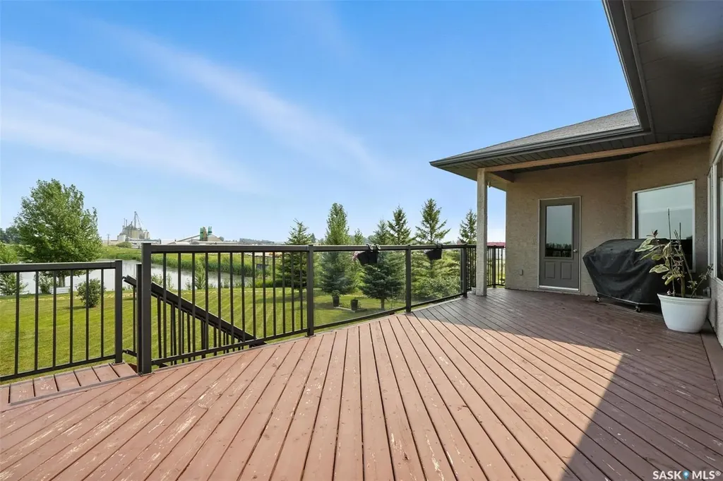 900 Water Ridge Crescent Humboldt SK S0K 2A0