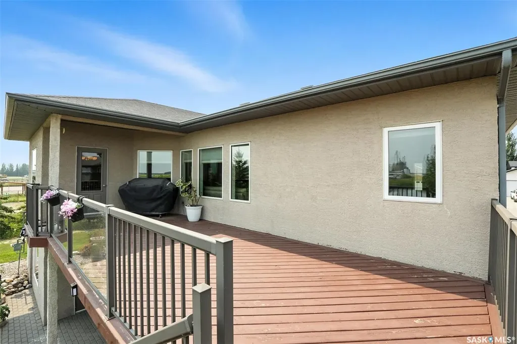 900 Water Ridge Crescent Humboldt SK S0K 2A0