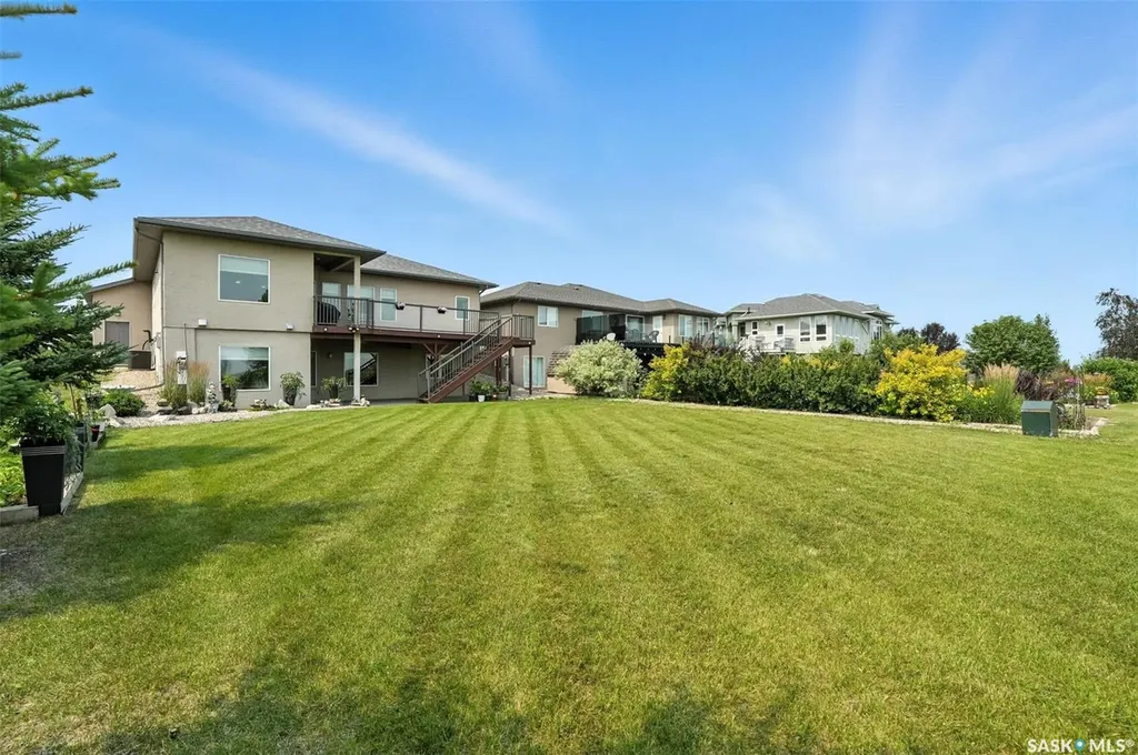 900 Water Ridge Crescent Humboldt SK S0K 2A0