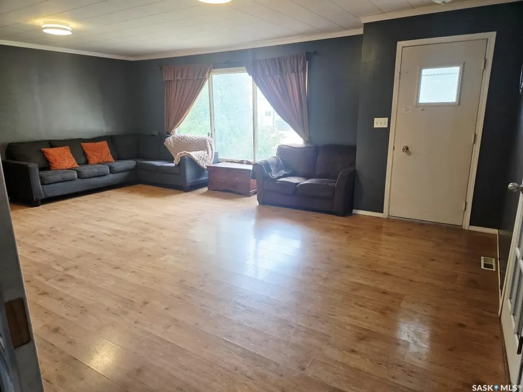 324 Norreys Street Drake SK S0K 1H0