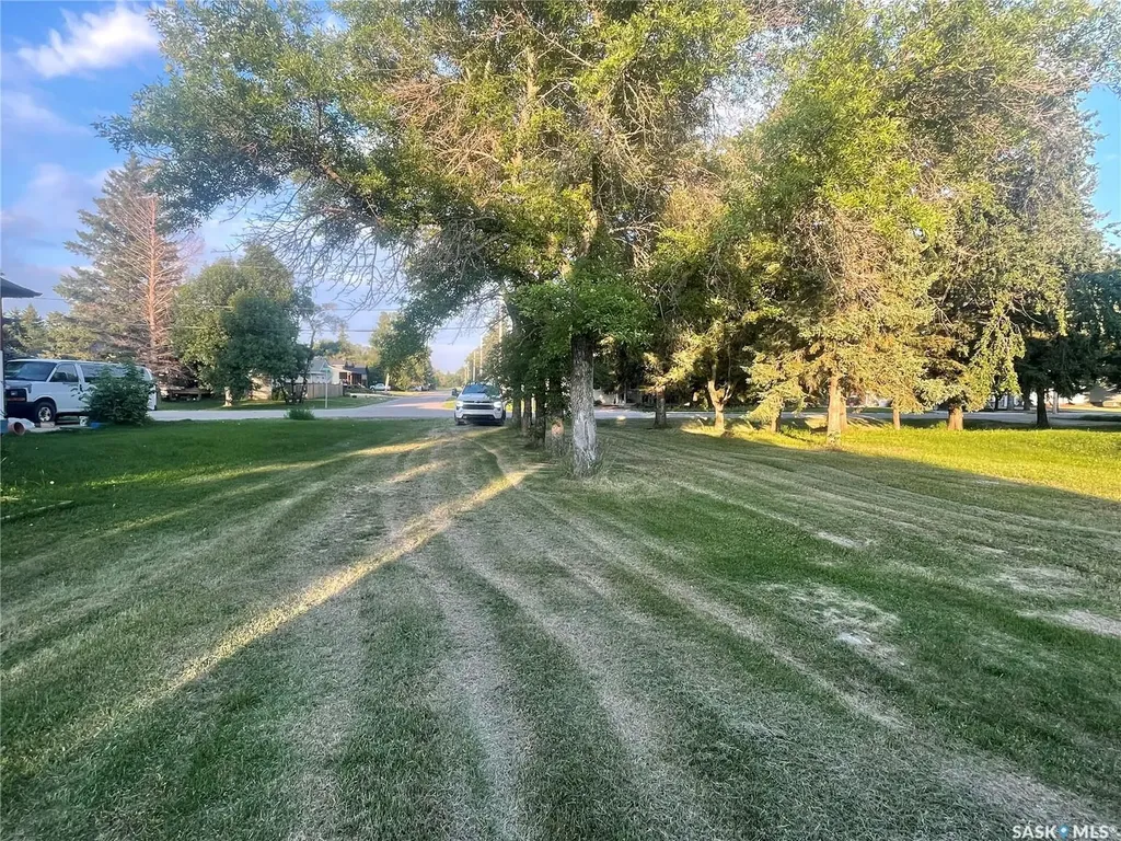 3001 2nd Avenue E Waldheim SK S0K 4R0