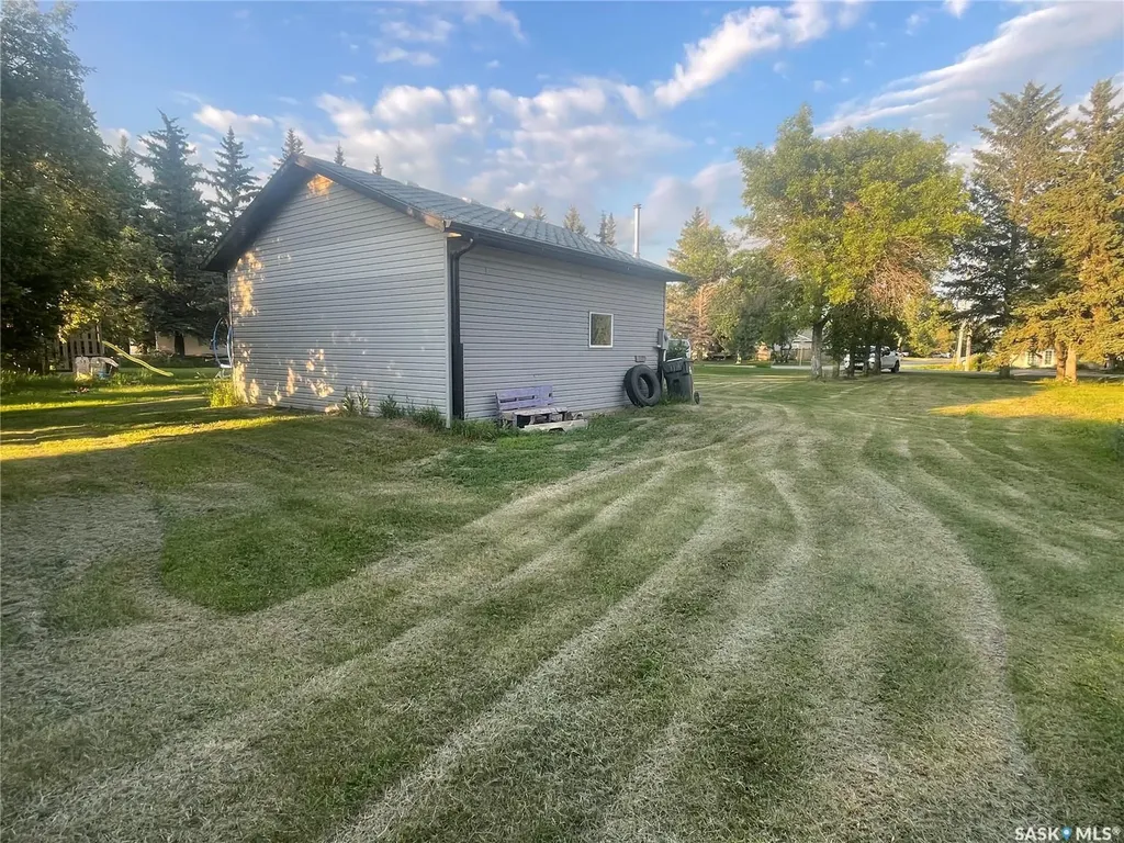3001 2nd Avenue E Waldheim SK S0K 4R0