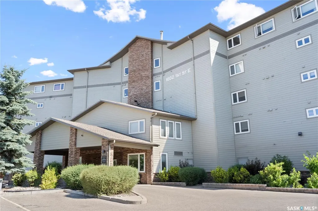 1602 1st Street E Prince Albert SK S6V 1G7