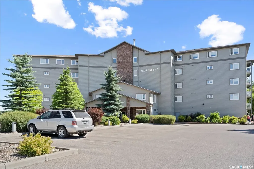 1602 1st Street E Prince Albert SK S6V 1G7