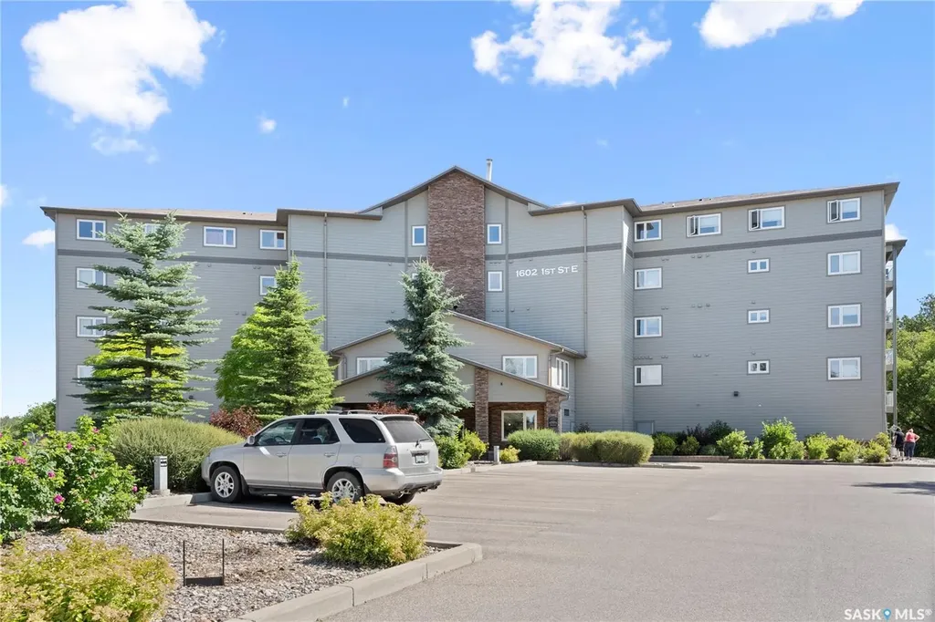 1602 1st Street E Prince Albert SK S6V 1G7
