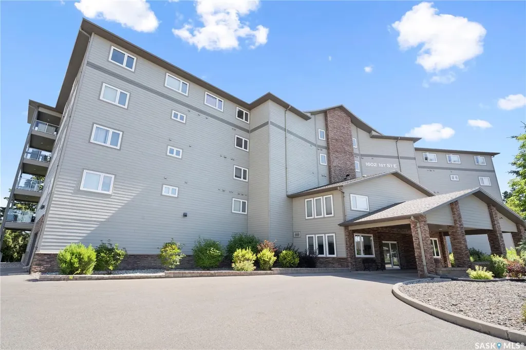 1602 1st Street E Prince Albert SK S6V 1G7