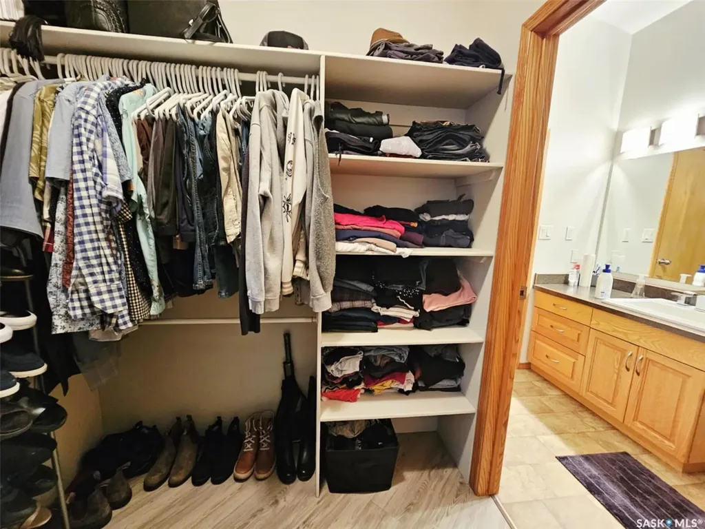 1122 Borden Drive Esterhazy SK S0A 0X0