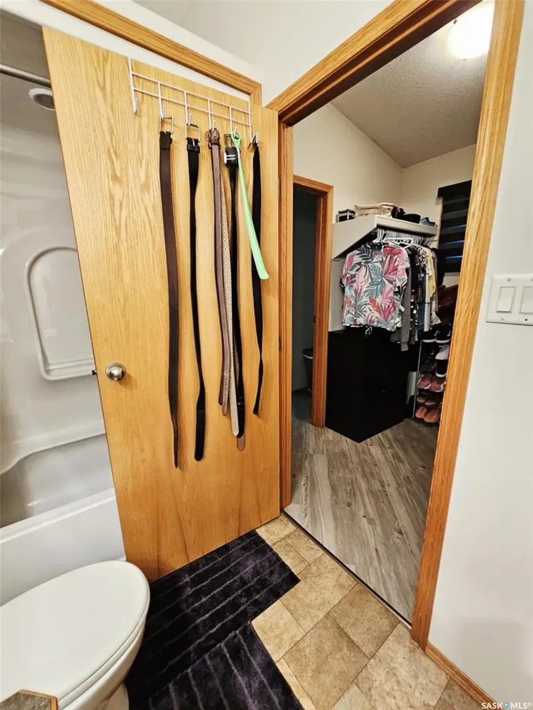 1122 Borden Drive Esterhazy SK S0A 0X0