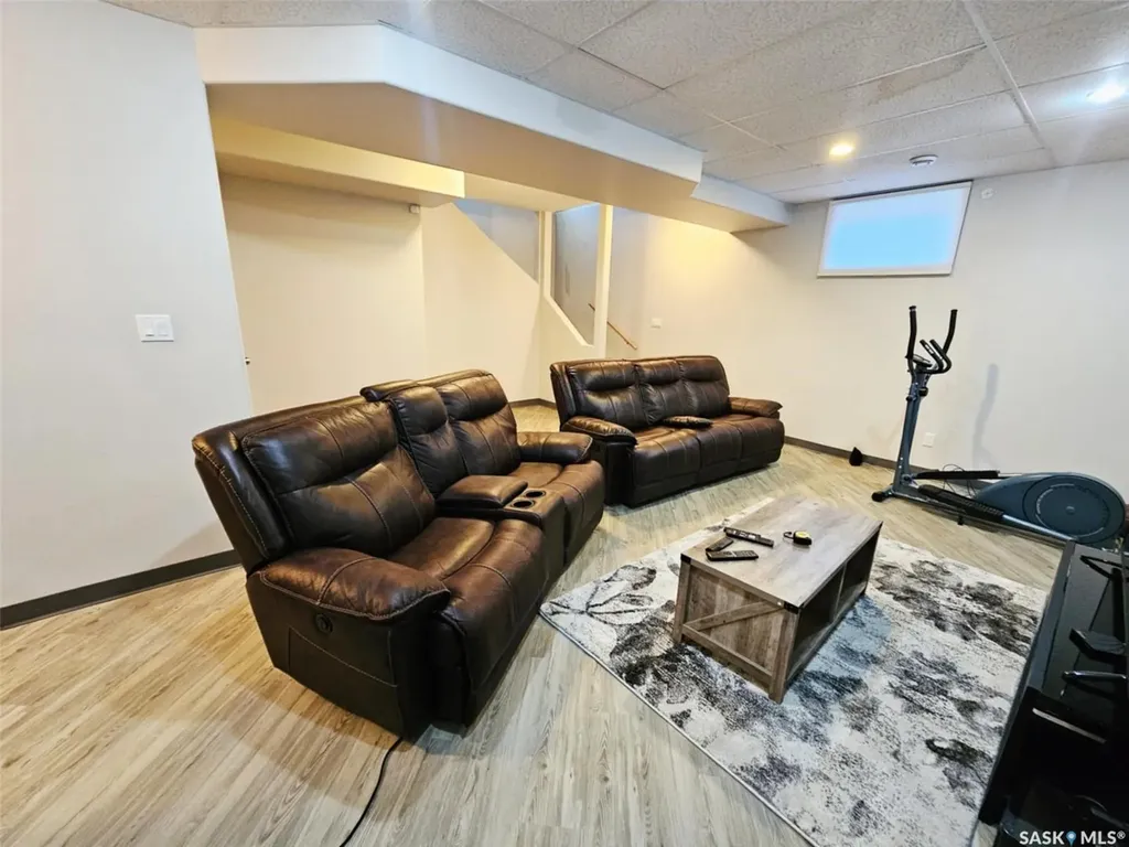 1122 Borden Drive Esterhazy SK S0A 0X0