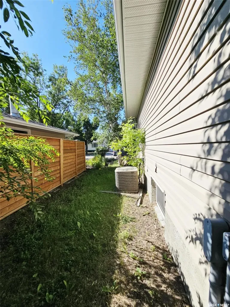 1122 Borden Drive Esterhazy SK S0A 0X0