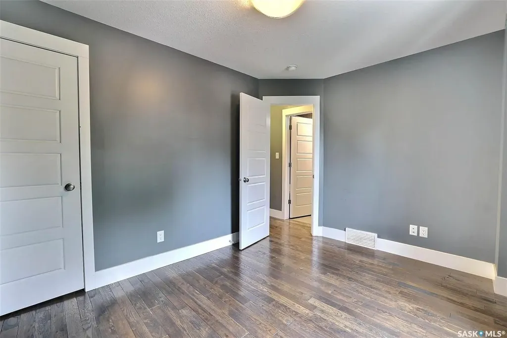 2248 Halifax Street Regina SK S4P 1V2