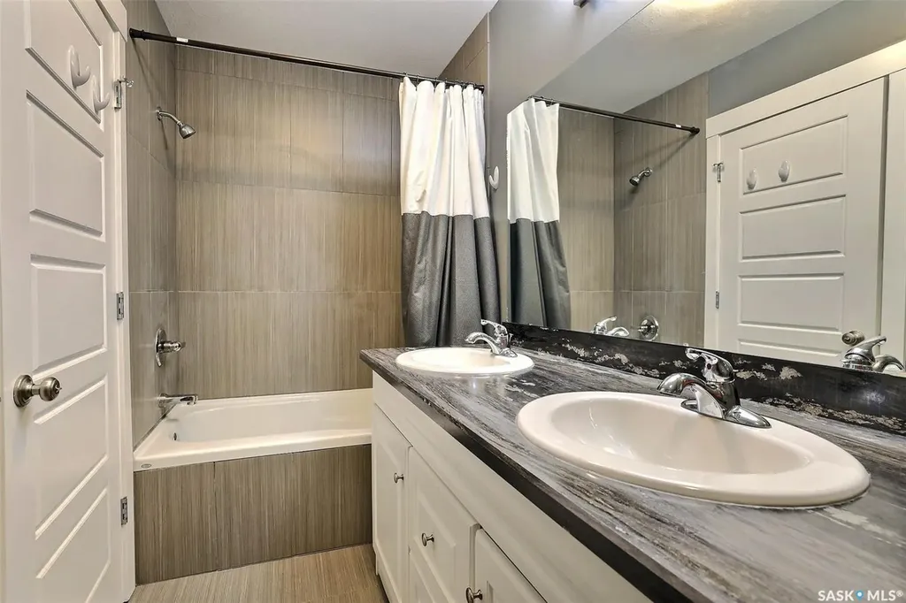 2248 Halifax Street Regina SK S4P 1V2