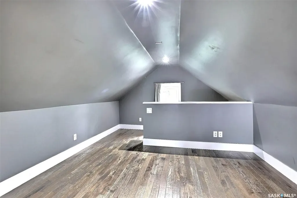 2248 Halifax Street Regina SK S4P 1V2