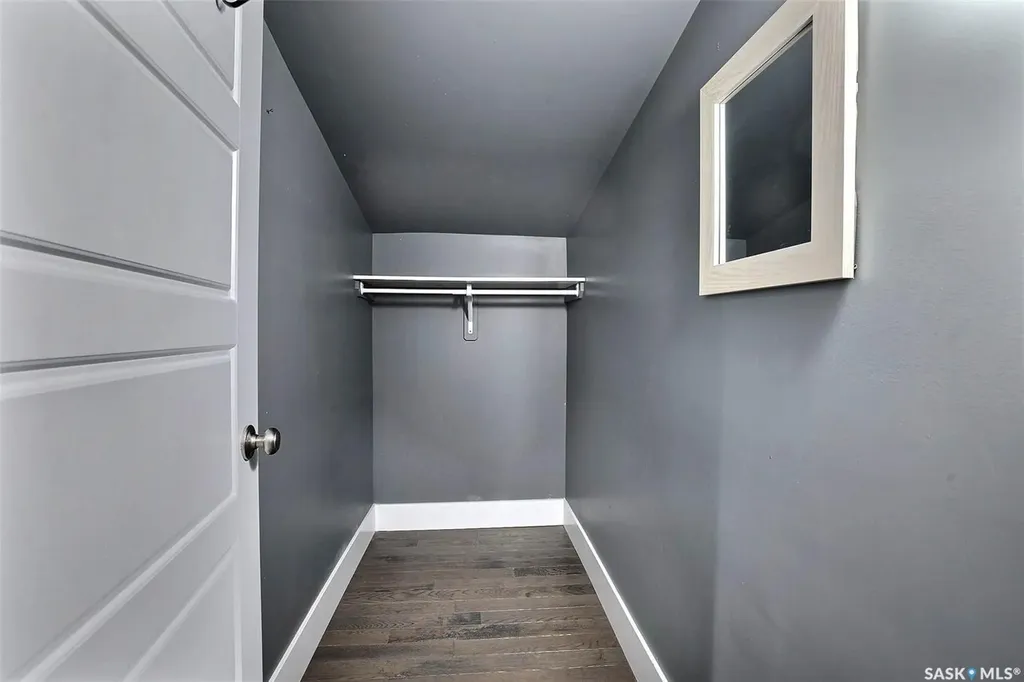 2248 Halifax Street Regina SK S4P 1V2