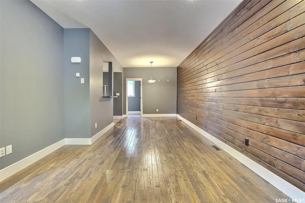 2248 Halifax Street Regina SK S4P 1V2