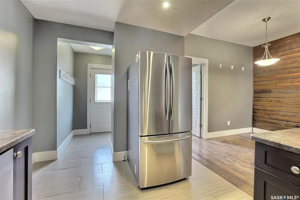 2248 Halifax Street Regina SK S4P 1V2