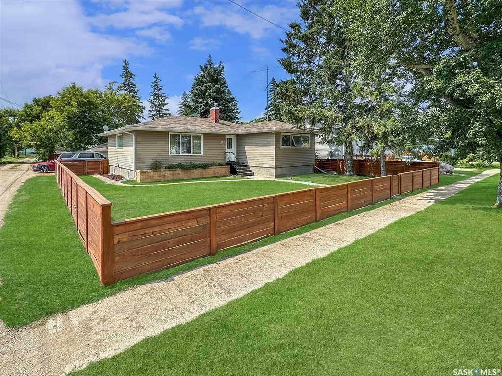 614 Godkin Avenue Balcarres SK S0G 0C0