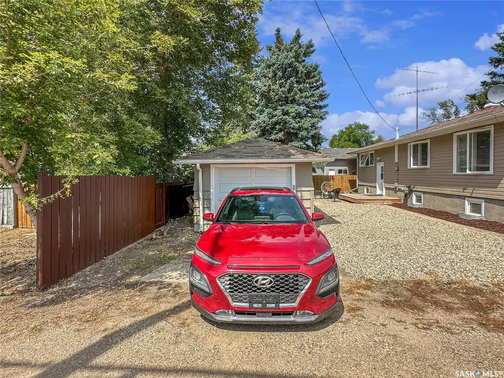 614 Godkin Avenue Balcarres SK S0G 0C0