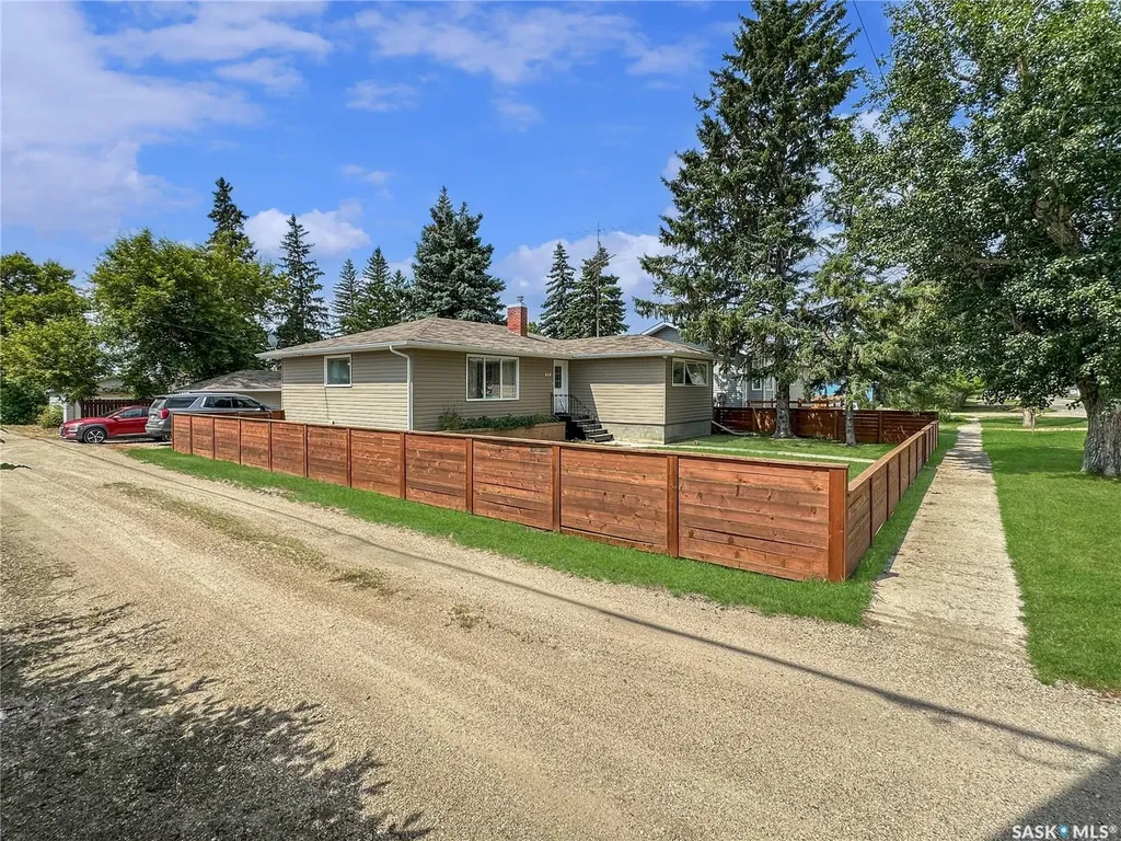 614 Godkin Avenue Balcarres SK S0G 0C0