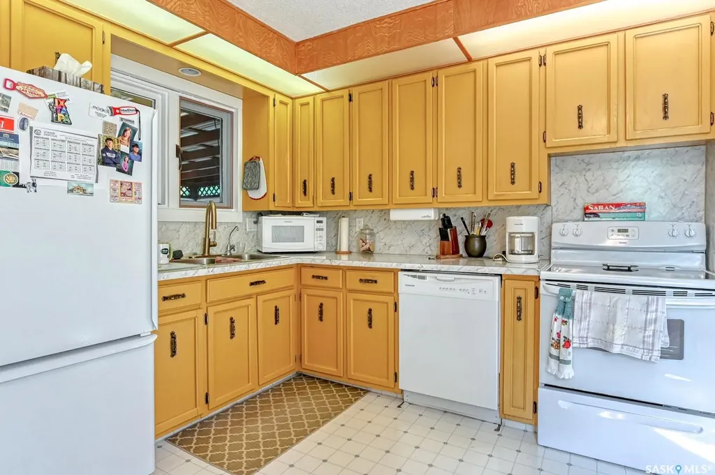 201 2nd Avenue Lajord Rm No. 128 SK S0G 1B0