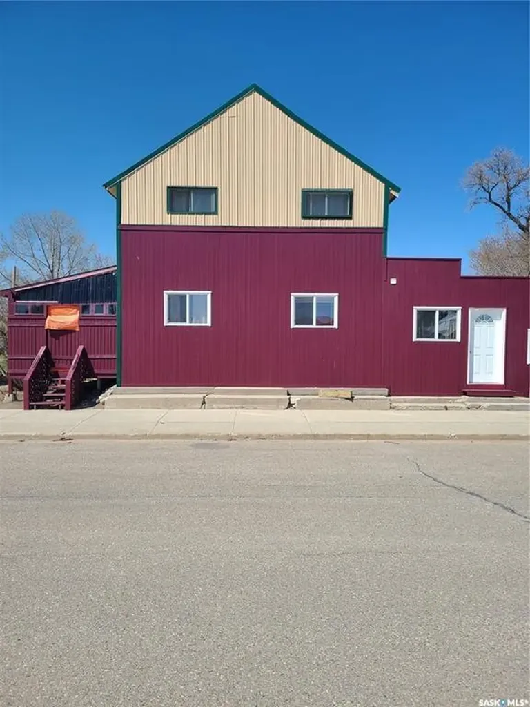 48 Main Street Manor SK S0C 1R0
