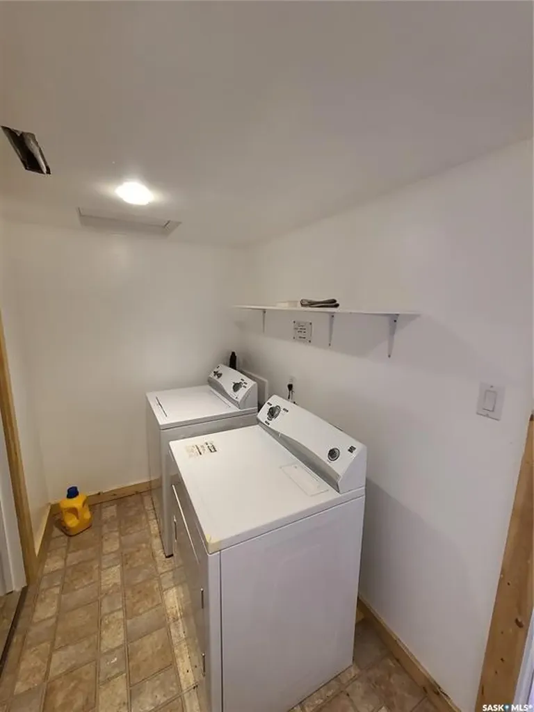 48 Main Street Manor SK S0C 1R0