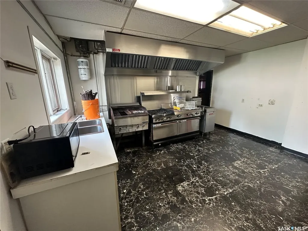 331 Railway Avenue Bredenbury SK S0A 0H0